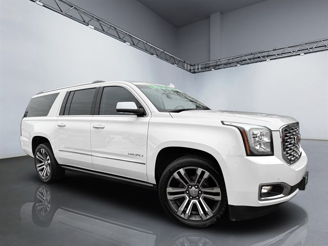 2018 GMC Yukon XL Denali's photo