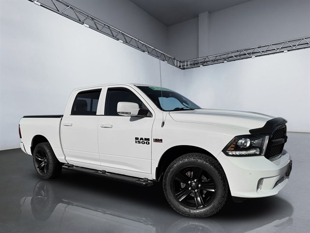2018 RAM Ram 1500 Pickup Night's photo