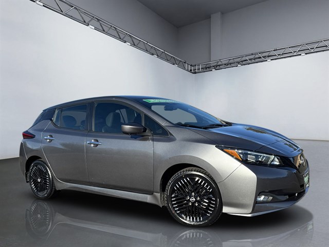 2024 Nissan LEAF SV PLUS's photo