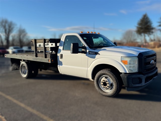 2011 Ford F-350 Super Duty Chassis Cab XL's photo