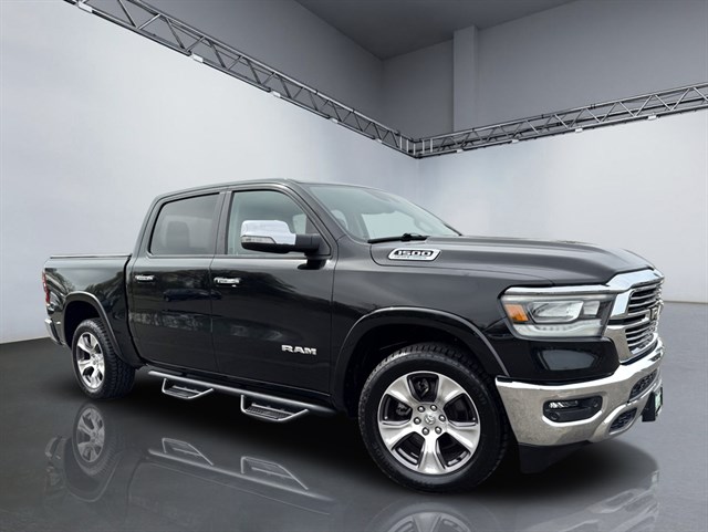 2021 RAM 1500 Laramie 4x4 Crew Cab 5'7's photo
