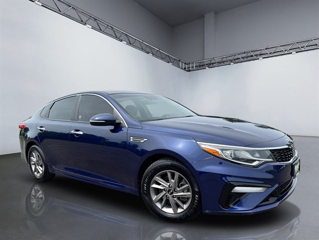 2020 Kia Optima LX AT's photo