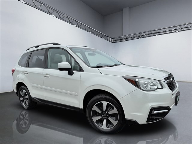 2017 Subaru Forester 2.5i Premium CVT's photo