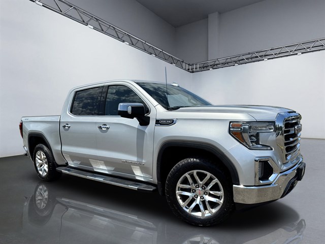 2019 GMC Sierra 4WD Crew Cab Standard Box SLT's photo