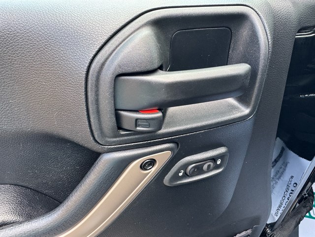 2017 Jeep Wrangler Unlimited 75th Anniversary Edition - Photo 12