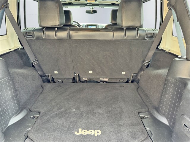 2017 Jeep Wrangler Unlimited 75th Anniversary Edition - Photo 19