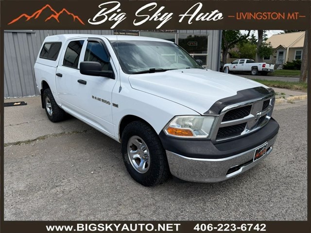 2011 RAM 1500 ST 4x4 Crew Cab's photo