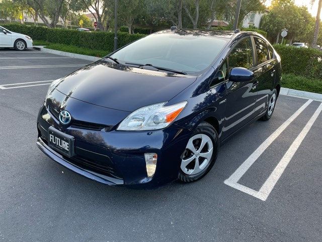 2014 Toyota Prius Two