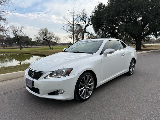 2014 Lexus IS 250's photo