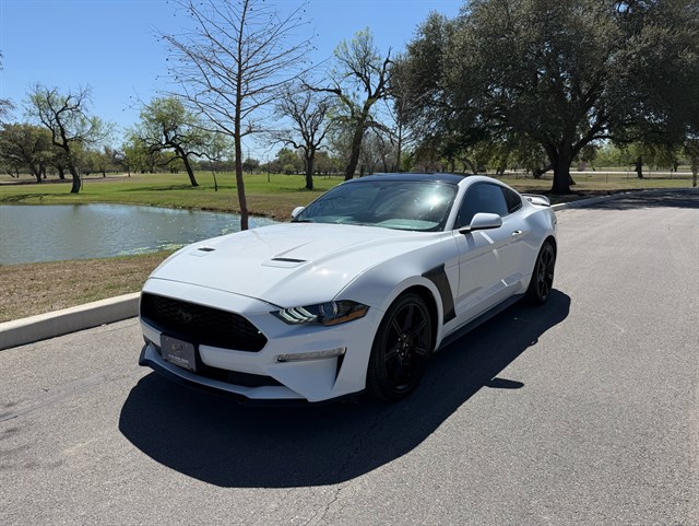 2020 Ford Mustang EcoBoost