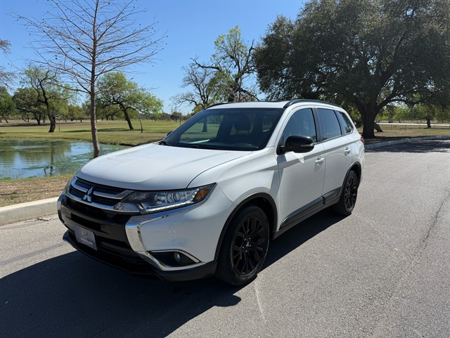 2018 Mitsubishi Outlander LE