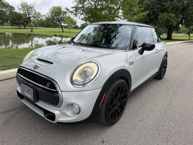 2015 MINI Cooper S's photo
