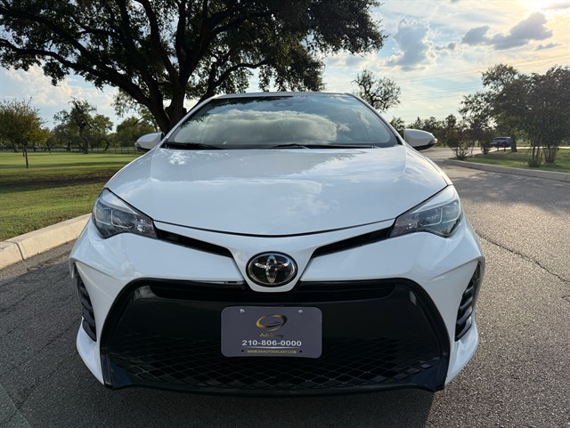 Toyota Corolla photo 2