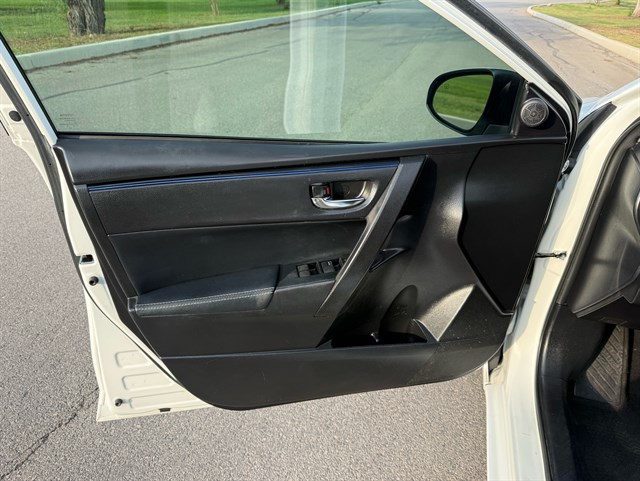 Toyota Corolla photo 10