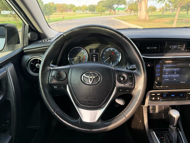Toyota Corolla photo 17