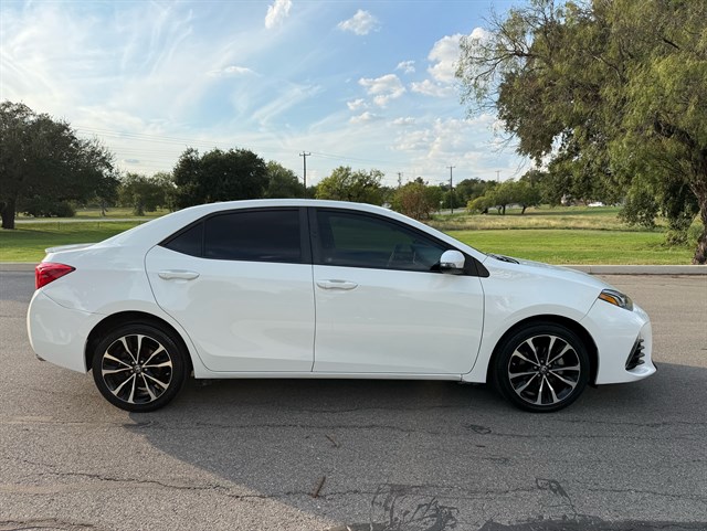 Toyota Corolla photo 4