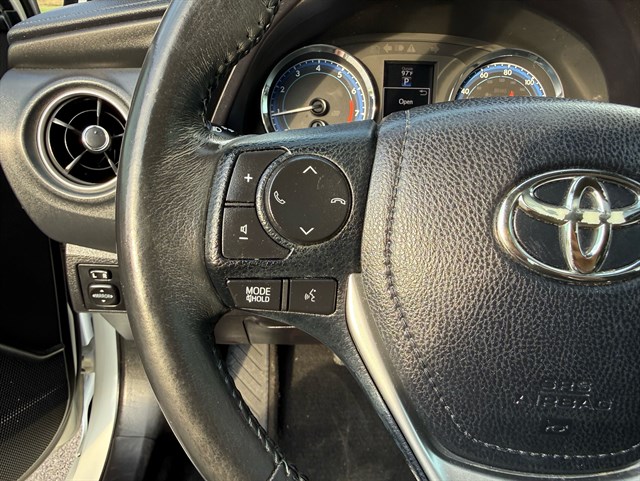 Toyota Corolla photo 18
