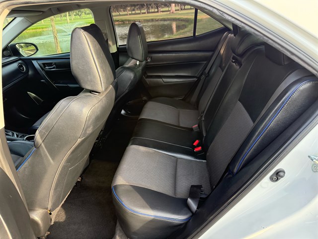 Toyota Corolla photo 15