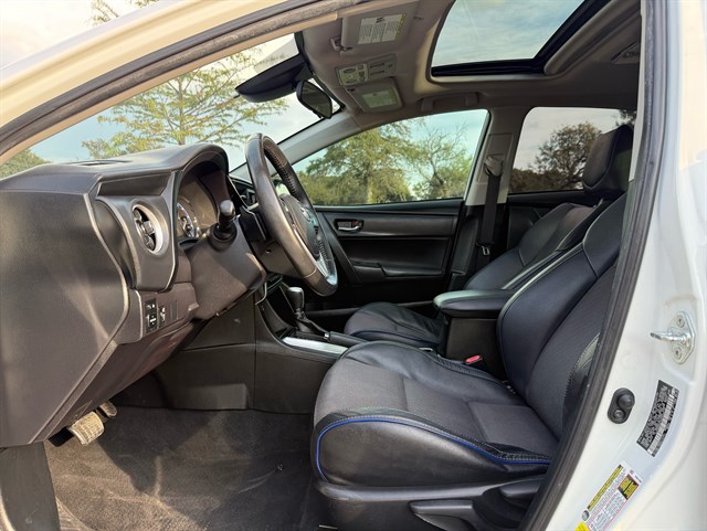Toyota Corolla photo 11
