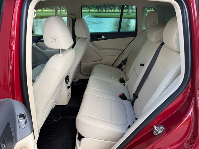 Volkswagen Tiguan photo 14