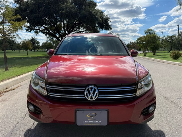 Volkswagen Tiguan photo 2
