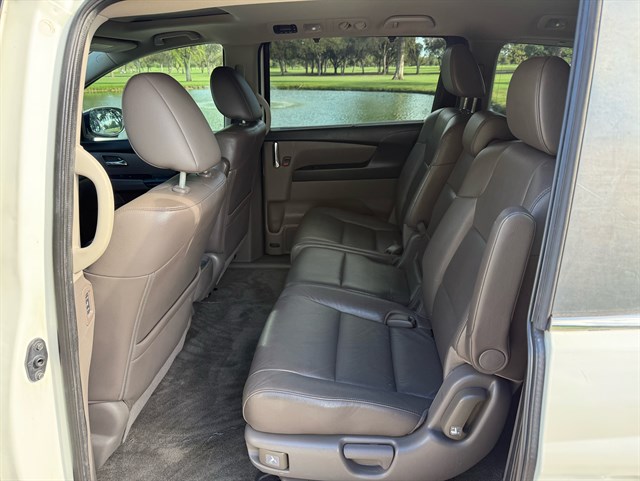 Honda Odyssey photo 14
