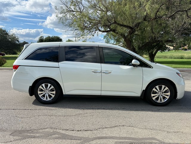 Honda Odyssey photo 4