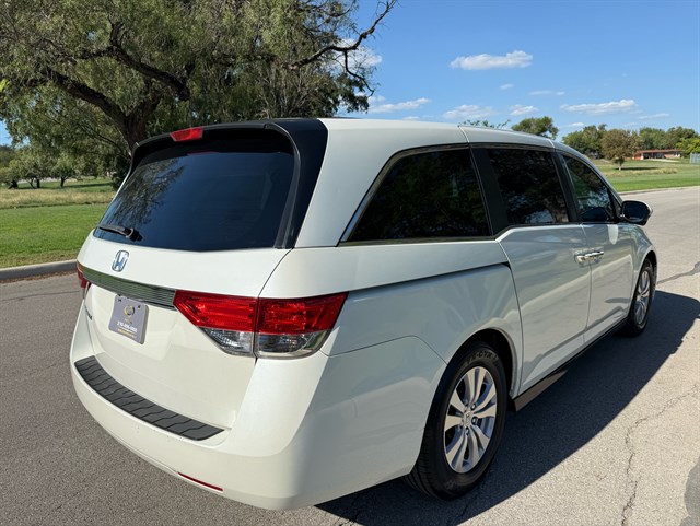 Honda Odyssey photo 8