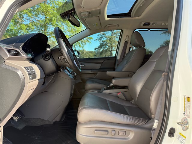 Honda Odyssey photo 11