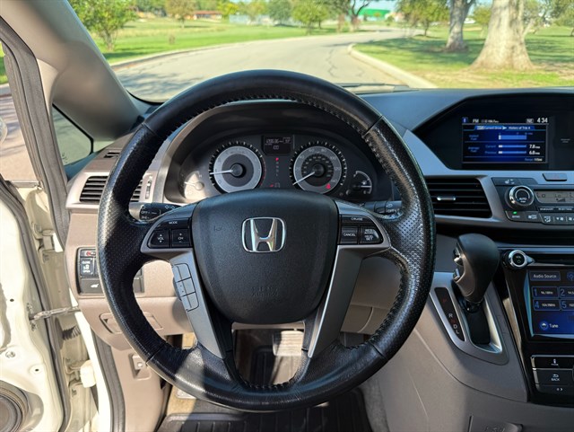 Honda Odyssey photo 16