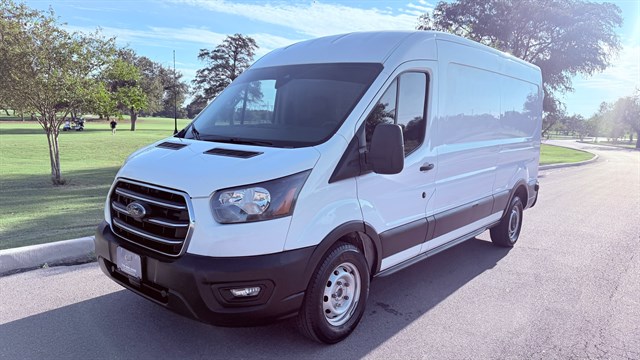 Ford Transit photo 6