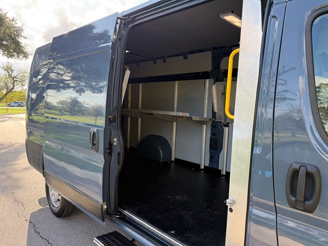 Ram Promaster photo 10