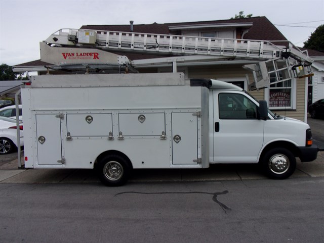 2008 Chevrolet Express's photo