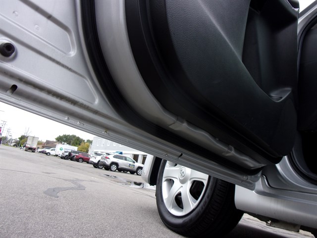 2009 Toyota Matrix Base - Photo 9