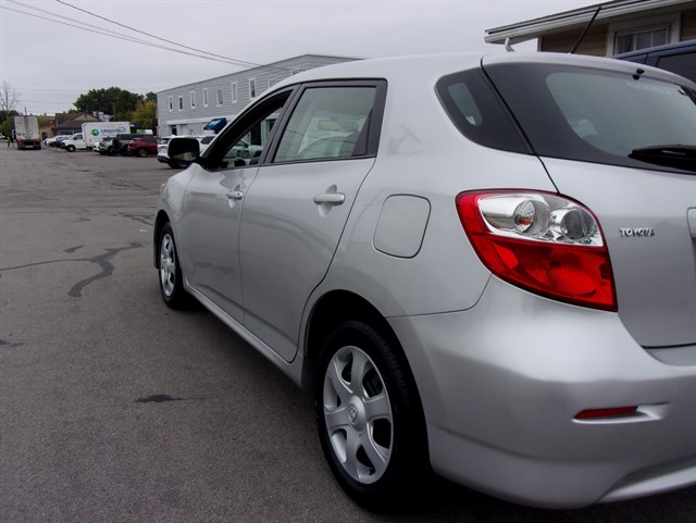 2009 Toyota Matrix Base - Photo 10