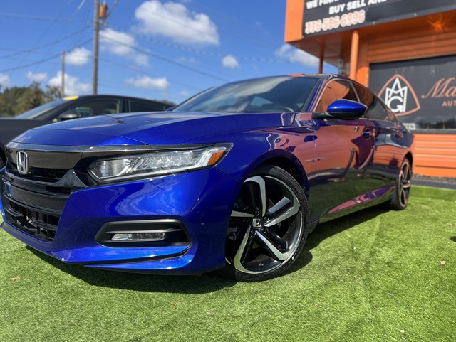 2018 Honda Accord Sport's photo