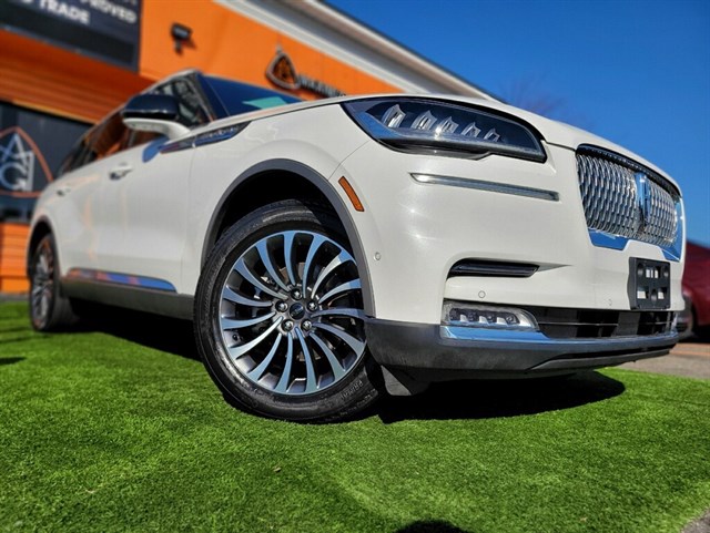 2021 Lincoln Aviator Reserve's photo
