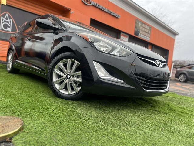 2016 Hyundai Elantra SE's photo