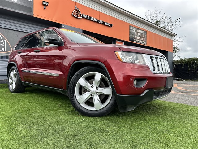 2012 Jeep Grand Cherokee Overland's photo