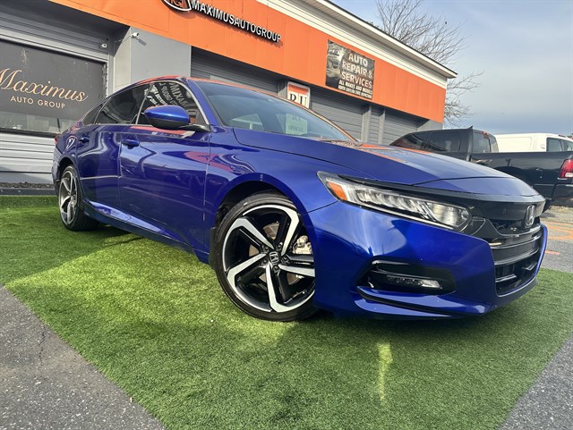 2018 Honda Accord Sport's photo