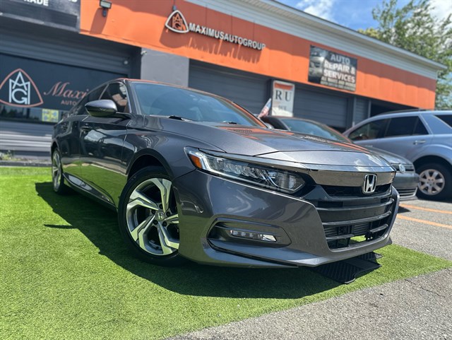 2018 Honda Accord Sport's photo