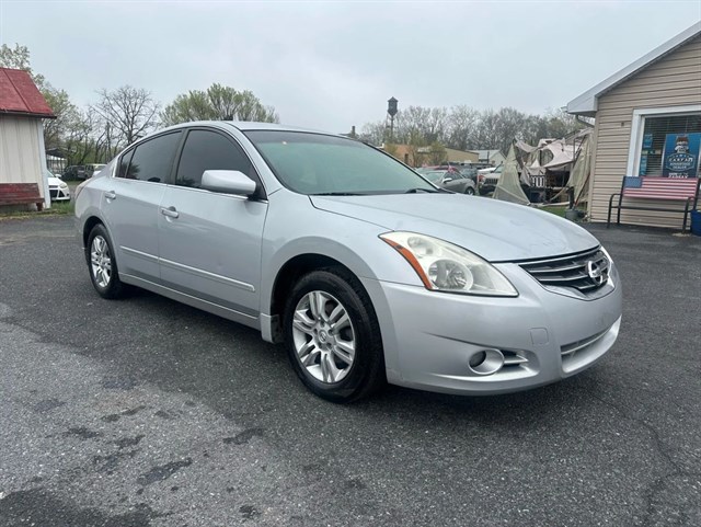 2012 Nissan Altima S's photo