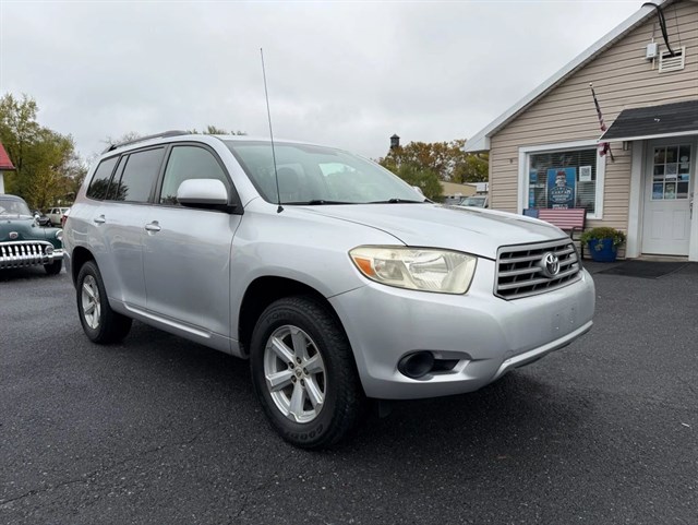 2009 Toyota Highlander Base's photo