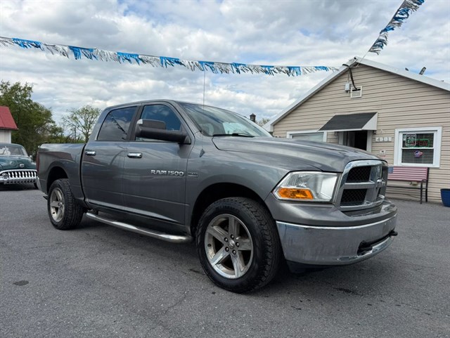 2011 RAM 1500 SLT 4x4 Crew Cab's photo