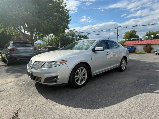 2012 Lincoln MKS FWD's photo