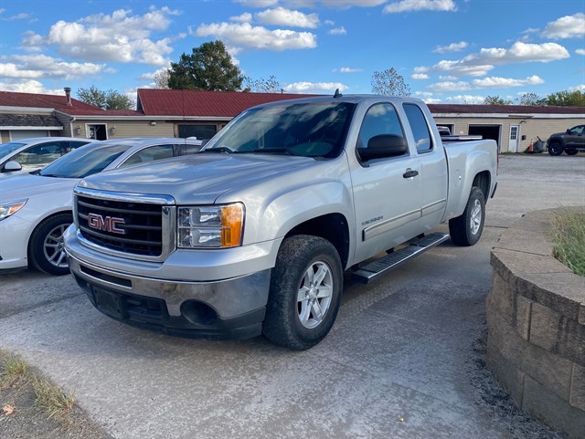 2011 GMC Sierra 1500 SL's photo