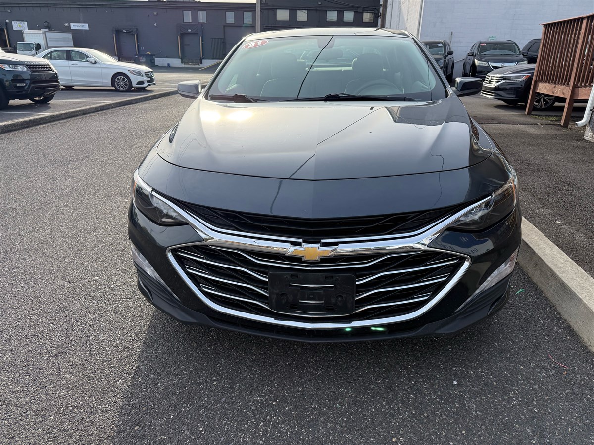 2021 Chevrolet Malibu 1LT photo 3