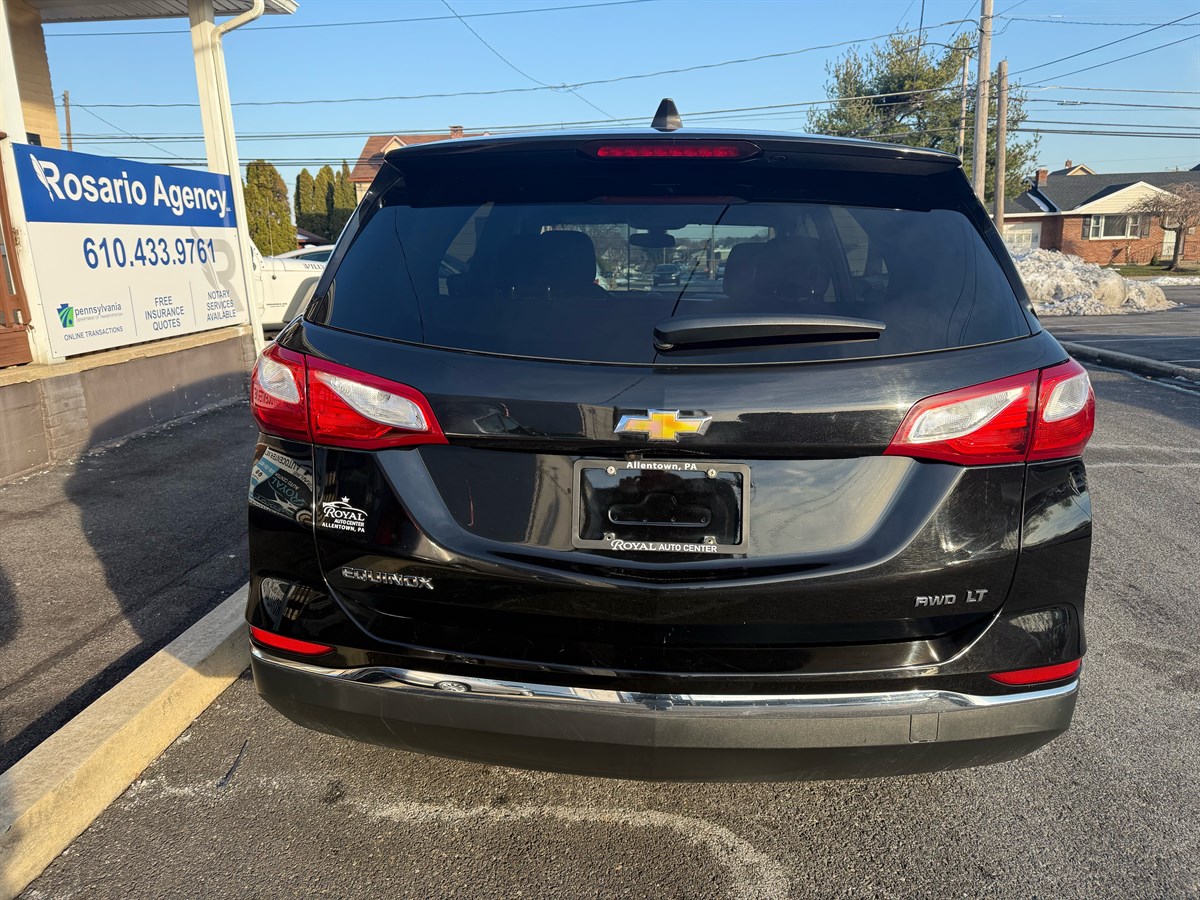 2018 Chevrolet Equinox LT photo 4