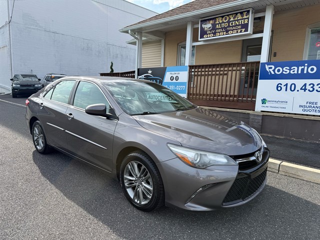 2017 Toyota Camry 2.5 Auto SE's photo