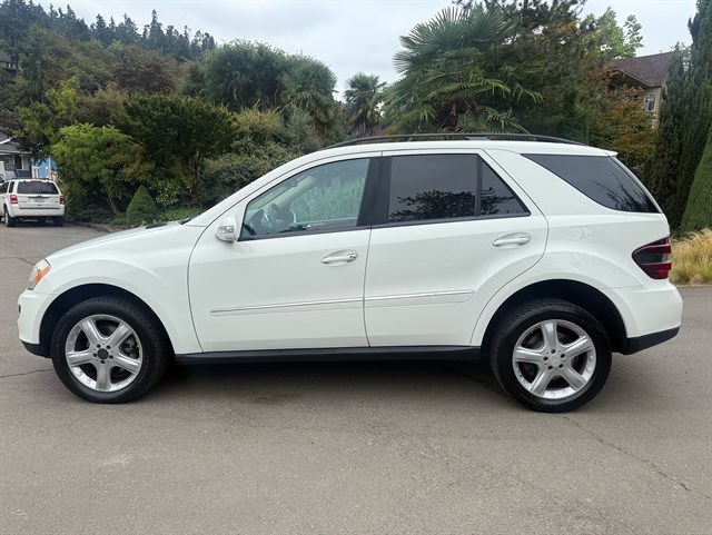 Mercedes-Benz ML 350 電動乗用車 ホワイト Mercedes ML350 4Matic Licensed Kids Ride on Car 12V 2WD With